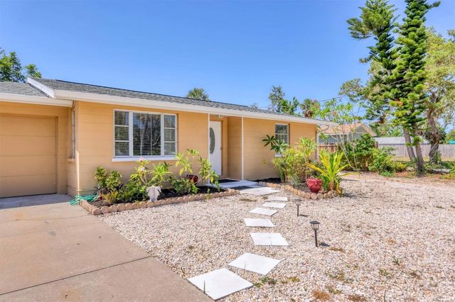 39 1ST AVENUE, Englewood, FL 34223