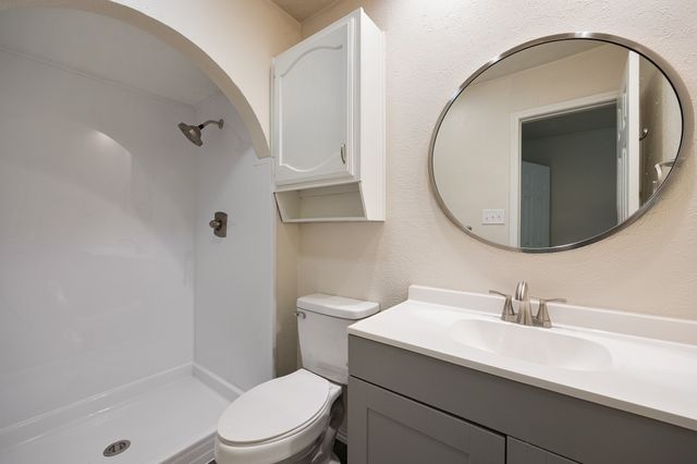 6117 Scenic Drive, Rowlett, TX 75088