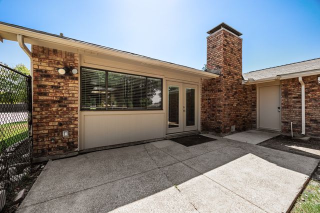 6117 Scenic Drive, Rowlett, TX 75088
