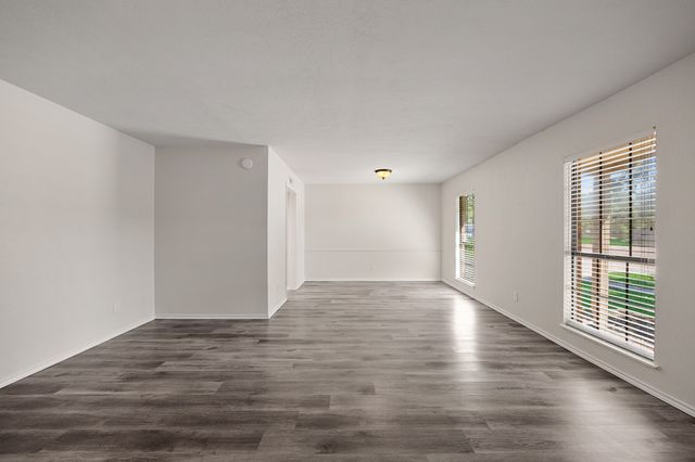6117 Scenic Drive, Rowlett, TX 75088