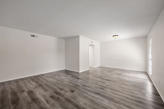 6117 Scenic Drive, Rowlett, TX 75088