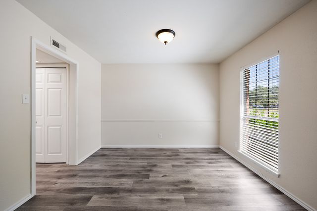 6117 Scenic Drive, Rowlett, TX 75088