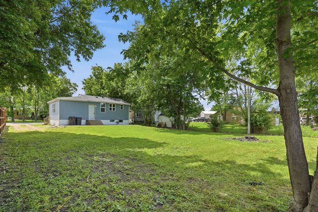 635 8th Avenue W, Milan, IL 61264