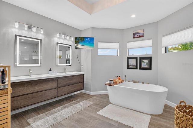 230 NE 18TH STREET, Cape Coral, FL 33909