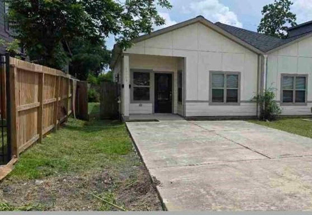 4810 Wilmington Street A, Houston, TX 77033