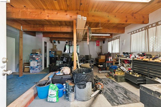 17221 Smokey River Dr, Sonora, CA 95370