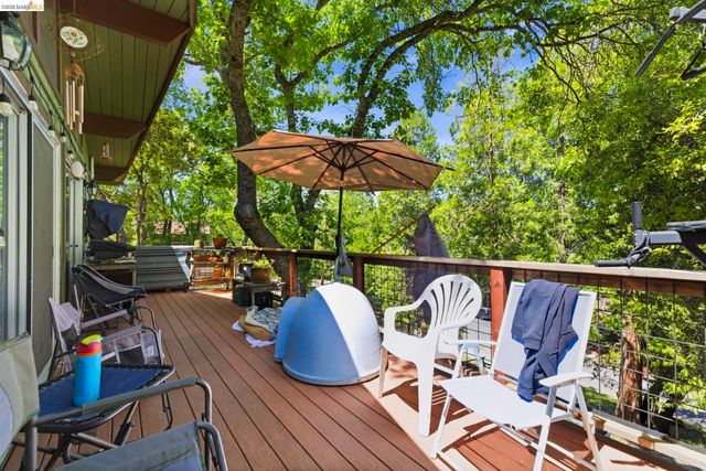 17221 Smokey River Dr, Sonora, CA 95370