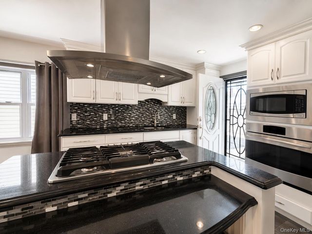 202-13 33rd Avenue, Bayside, NY 11361
