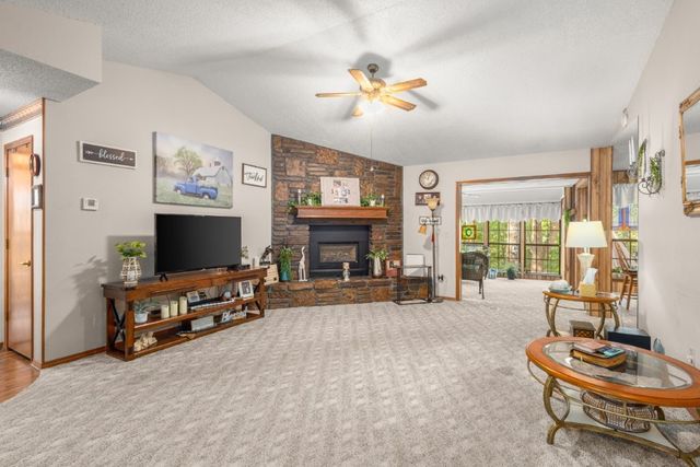 22 Sunderland Drive, Bella Vista, AR 72714