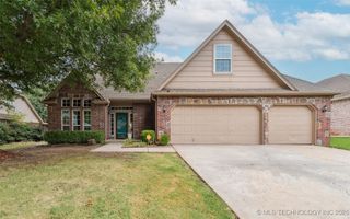 409 N Palm Avenue, Broken Arrow, OK 74012