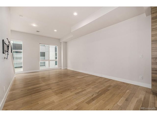 3037 W 19th Ave, Denver, CO 80204