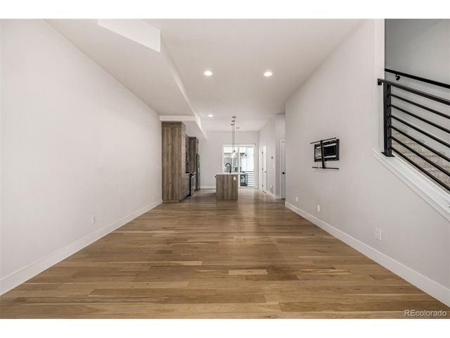 3037 W 19th Ave, Denver, CO 80204