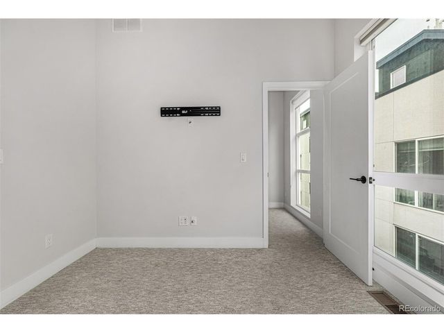 3037 W 19th Ave, Denver, CO 80204