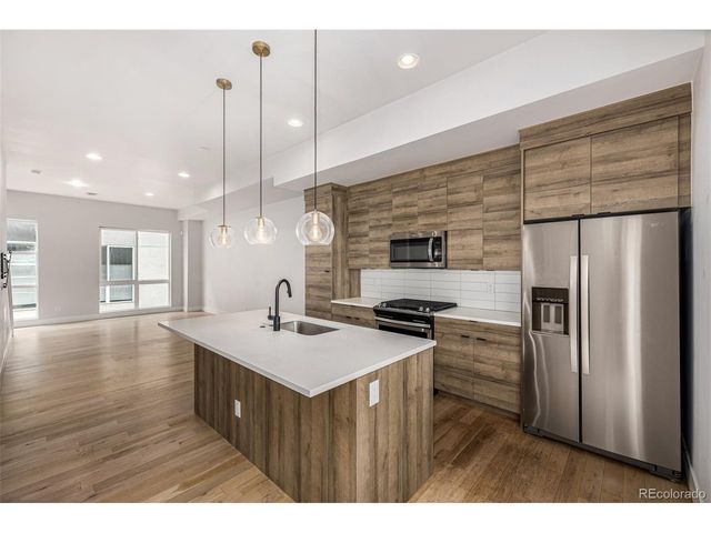 3037 W 19th Ave, Denver, CO 80204