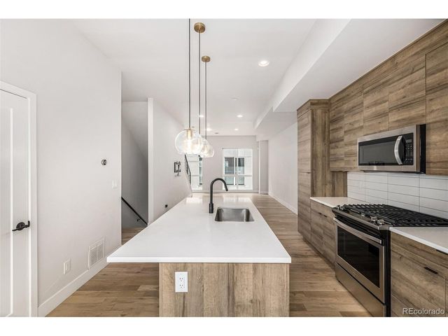 3037 W 19th Ave, Denver, CO 80204