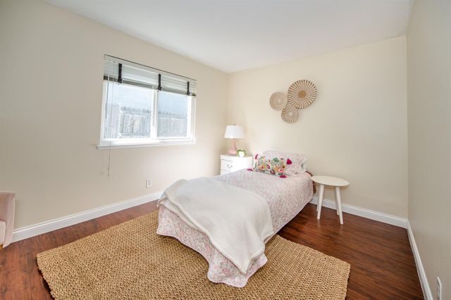 15 Rock Hill Court, Sacramento, CA 95833