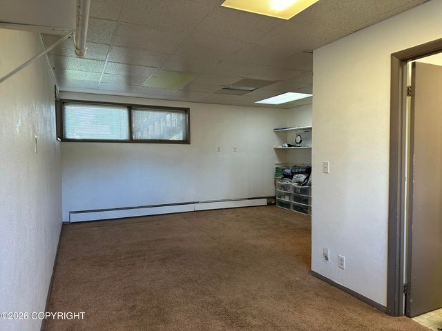 4447 E 6th Avenue, Anchorage, AK 99508