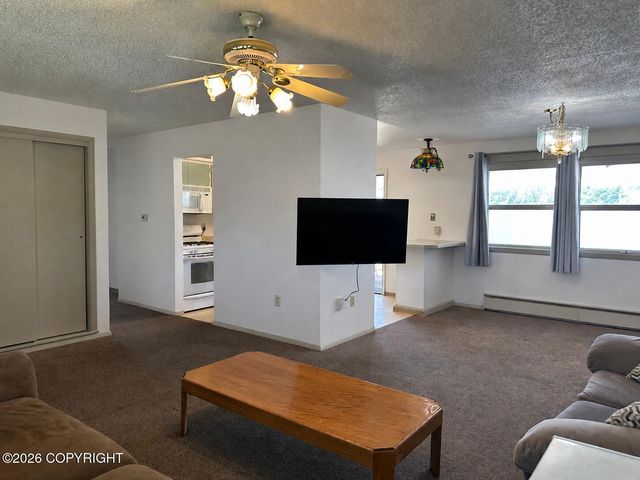 4447 E 6th Avenue, Anchorage, AK 99508