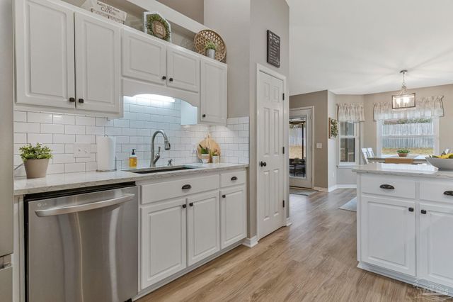 2407 Pine Forest Rd, Cantonment, FL 32533