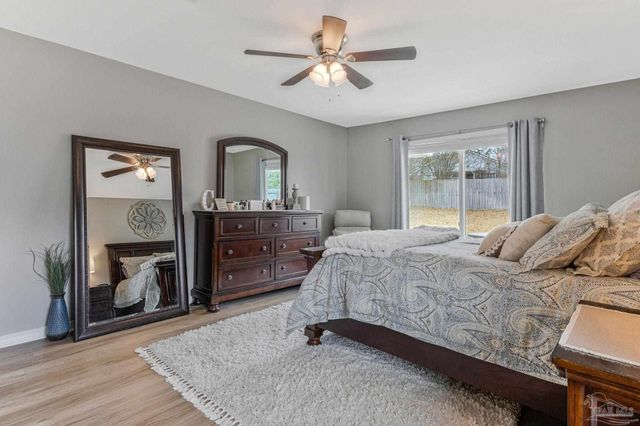 2407 Pine Forest Rd, Cantonment, FL 32533