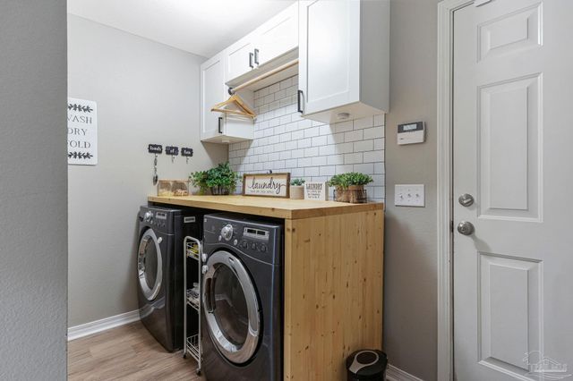 2407 Pine Forest Rd, Cantonment, FL 32533