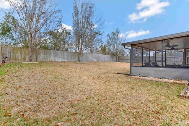 2407 Pine Forest Rd, Cantonment, FL 32533