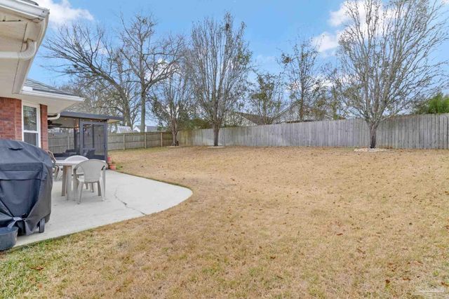 2407 Pine Forest Rd, Cantonment, FL 32533