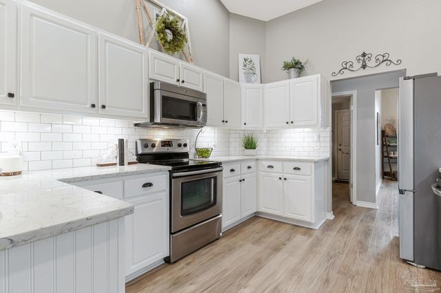 2407 Pine Forest Rd, Cantonment, FL 32533