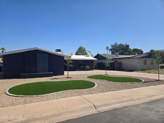 206 E Manhatton Drive, Tempe, AZ 85282