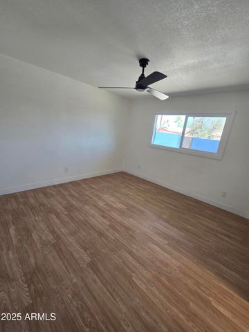 206 E Manhatton Drive, Tempe, AZ 85282