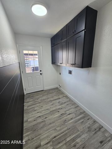 206 E Manhatton Drive, Tempe, AZ 85282