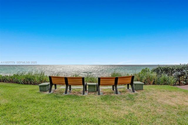 1155 Hillsboro Mile 202, Hillsboro Beach, FL 33062