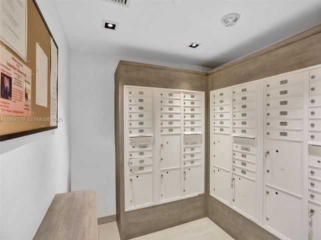 1155 Hillsboro Mile 202, Hillsboro Beach, FL 33062