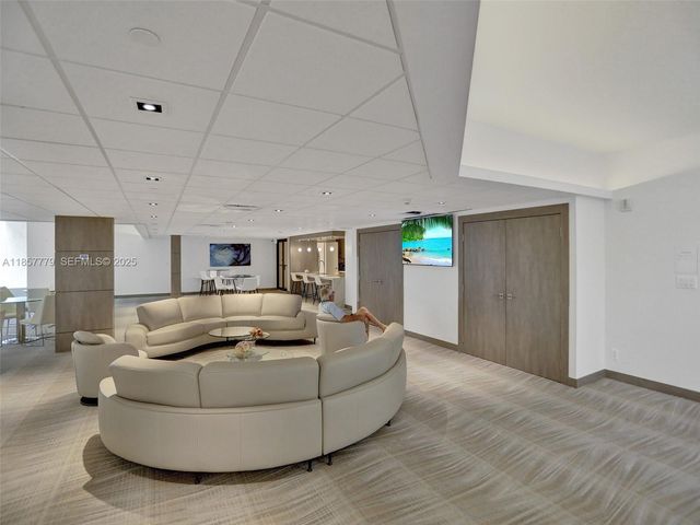 1155 Hillsboro Mile 202, Hillsboro Beach, FL 33062