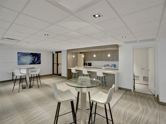 1155 Hillsboro Mile 202, Hillsboro Beach, FL 33062