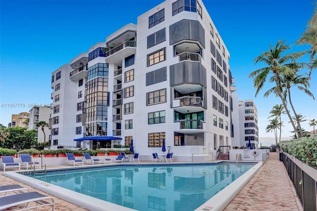 1155 Hillsboro Mile 202, Hillsboro Beach, FL 33062