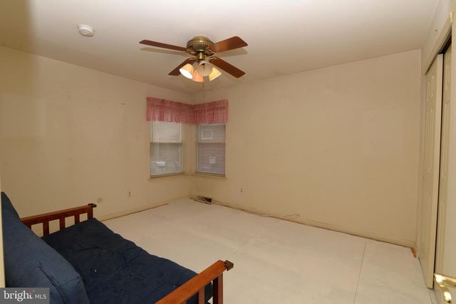 26 SILVER LAKE DRIVE, Clayton, NJ 08312
