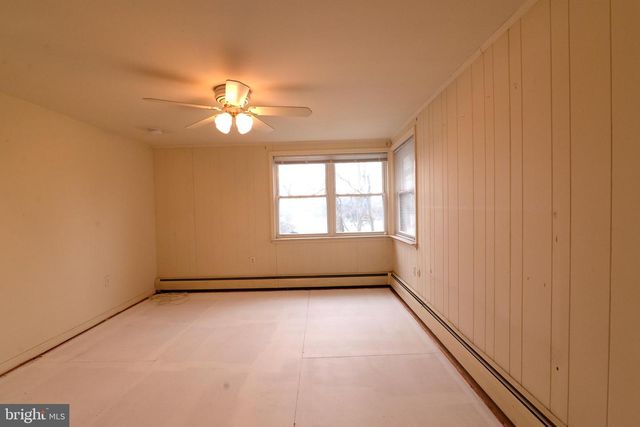26 SILVER LAKE DRIVE, Clayton, NJ 08312