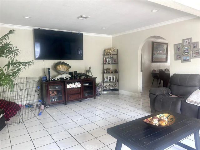 20551 Saticoy Street, Winnetka, CA 91306