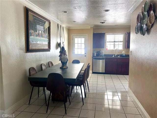 20551 Saticoy Street, Winnetka, CA 91306