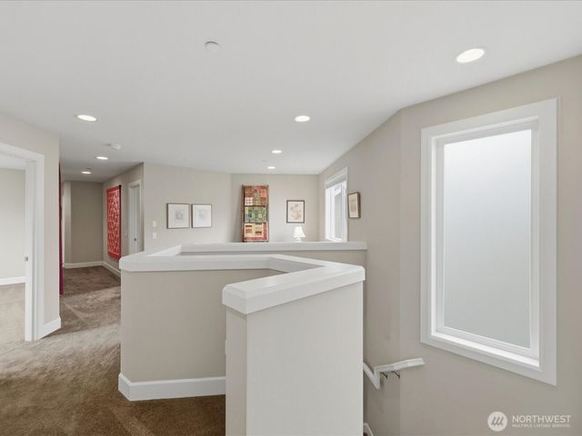 1040 6th Avenue S, Edmonds, WA 98020