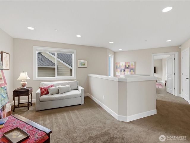 1040 6th Avenue S, Edmonds, WA 98020