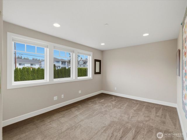 1040 6th Avenue S, Edmonds, WA 98020