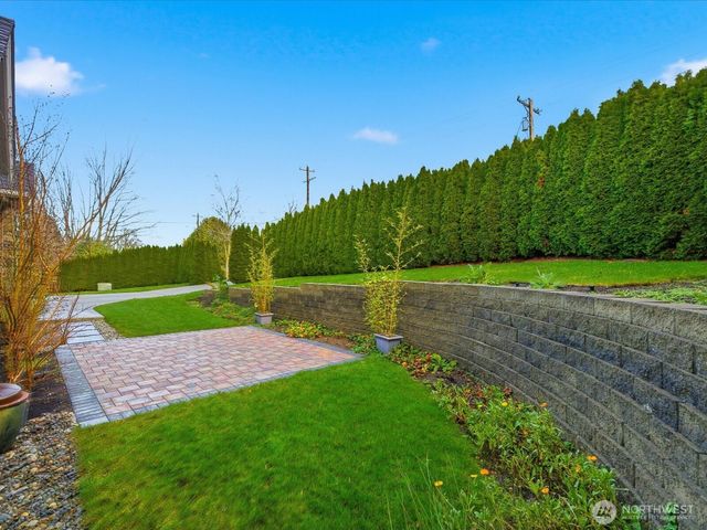 1040 6th Avenue S, Edmonds, WA 98020