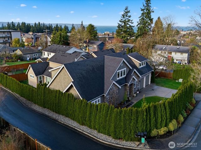 1040 6th Avenue S, Edmonds, WA 98020