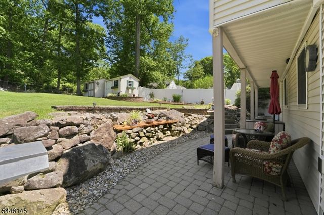 5 Greenwood Ave, Hopatcong Boro, NJ 07874