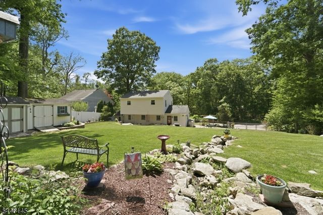 5 Greenwood Ave, Hopatcong Boro, NJ 07874