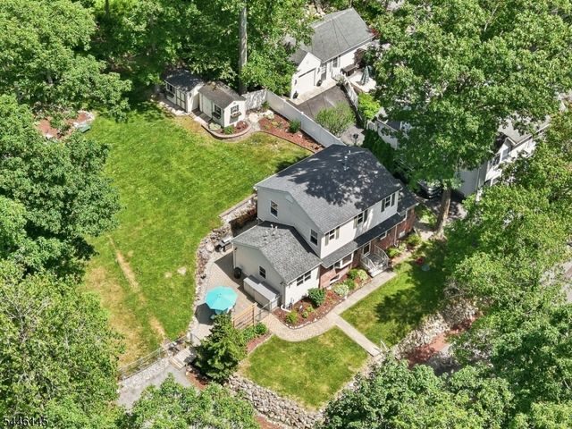 5 Greenwood Ave, Hopatcong Boro, NJ 07874