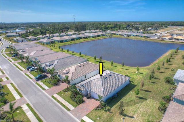 437 Tamarindo LN, Naples, FL 34114