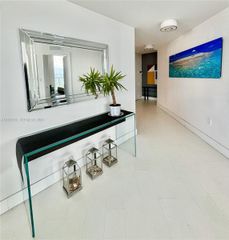 79 SW 12th Street 4012S, Miami, FL 33130